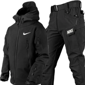 Nike - Tuulitakki ja housut